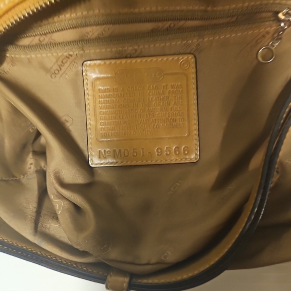 COACH Vintage Legacy British Tan Leather Convertible Shoulder Bag-9566 - Picture 14 of 14